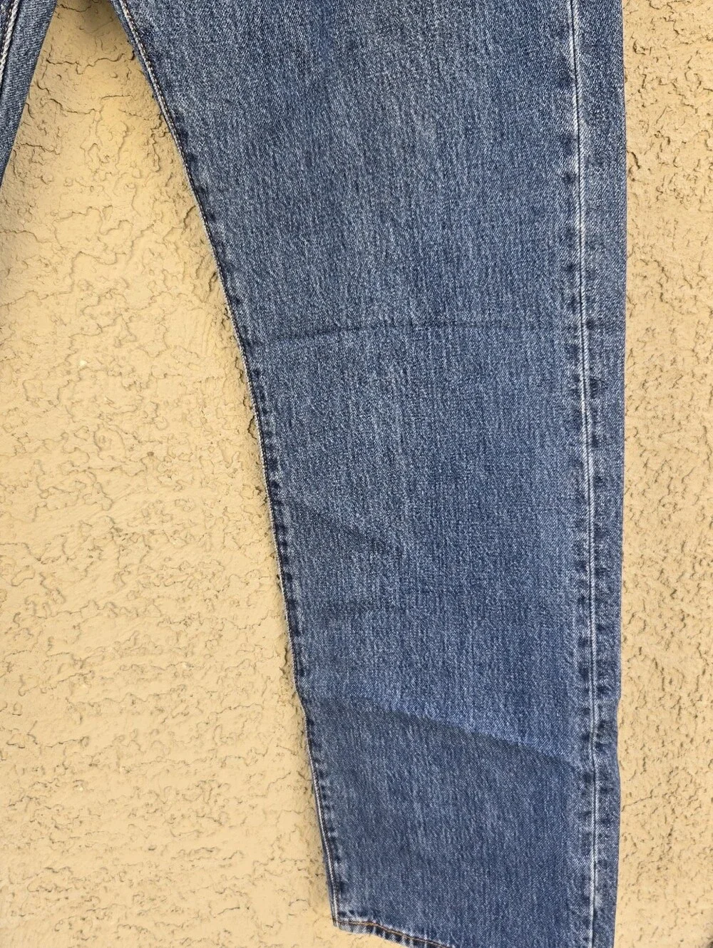Levi's 501 Classic Men's Blue Denim Jeans - Button Fly - Picture 5 of 11